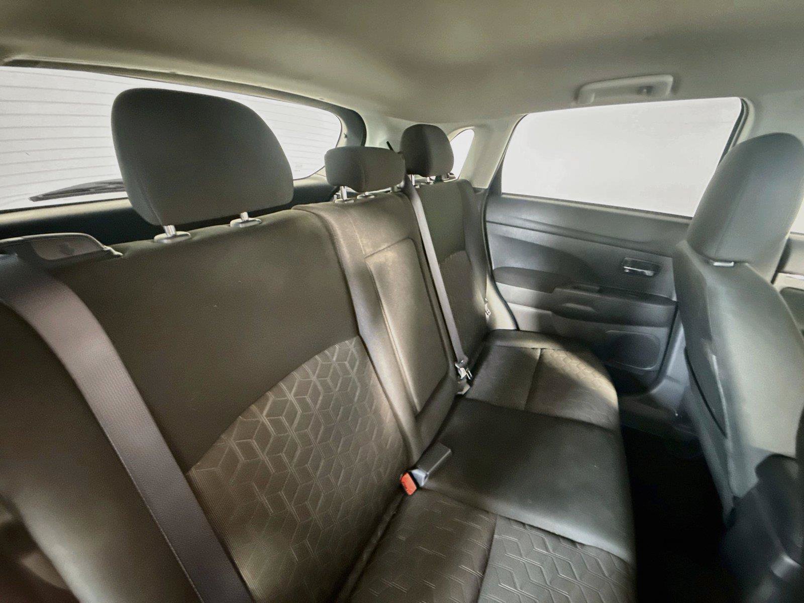 Used 2026 Mitsubishi Outlander Sport AWD image 26