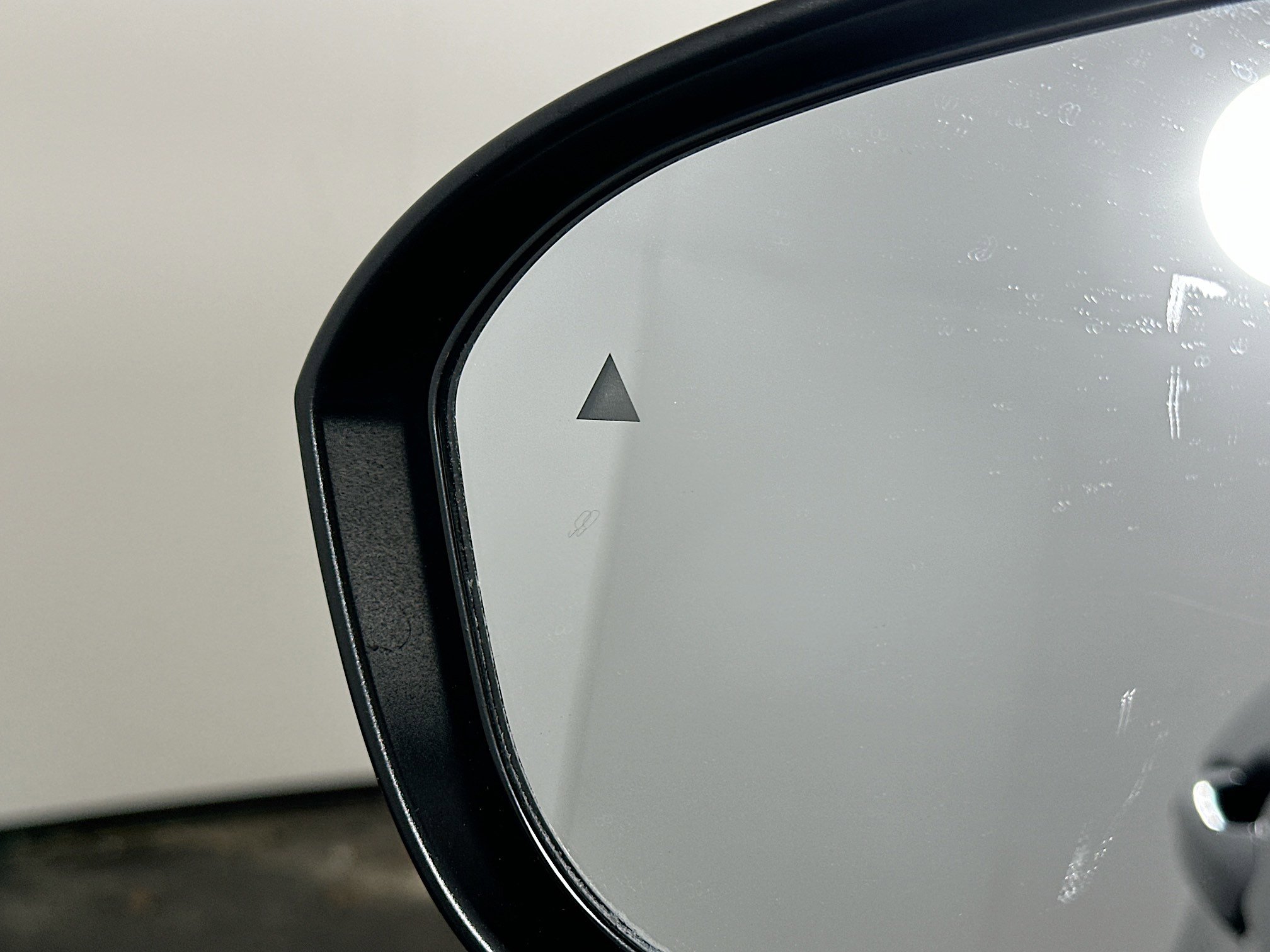 Used 2024 Mitsubishi Outlander SE image 16