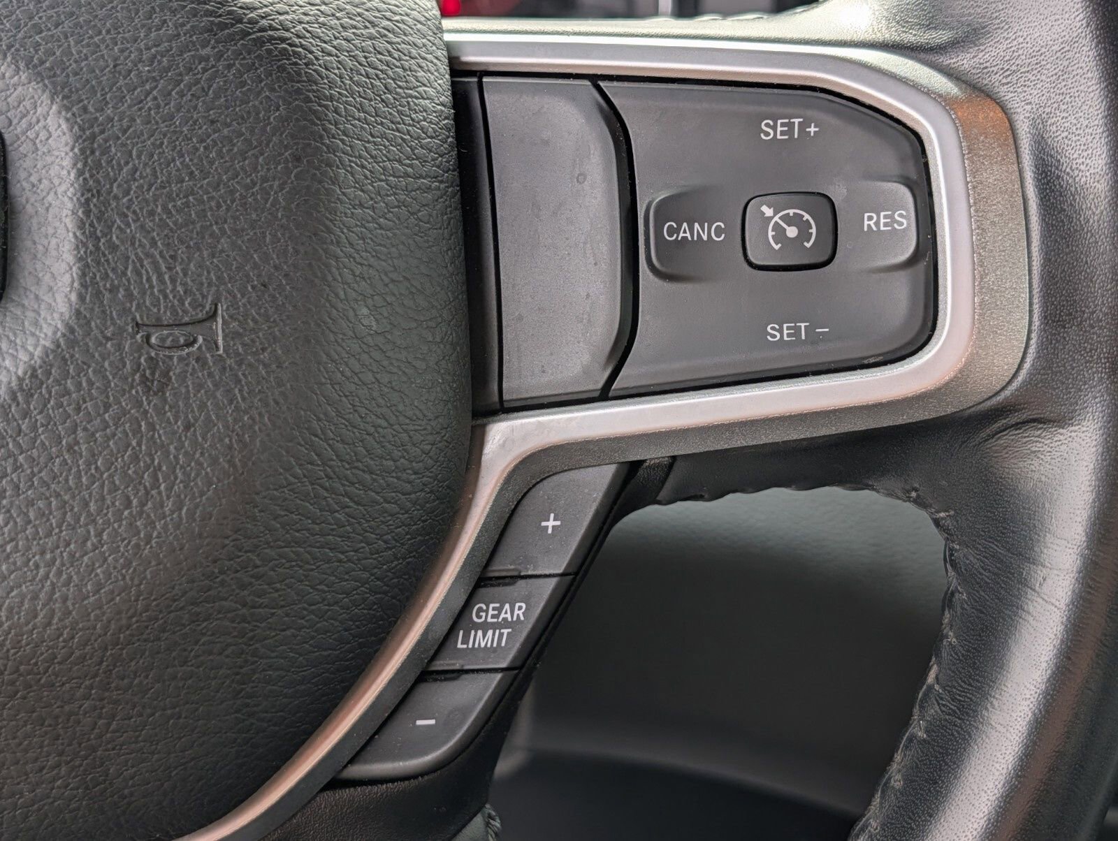 Used 2022 RAM 1500 Big Horn AWD/4WD image 30