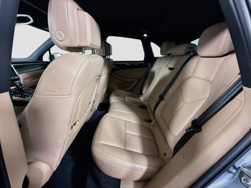Used 2023 Porsche Macan S AWD/4WD image 23