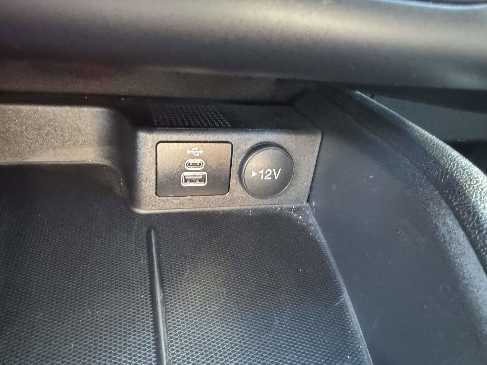 Used 2024 Ford Escape Active image 23