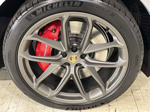 New 2026 Porsche Macan GTS image 14