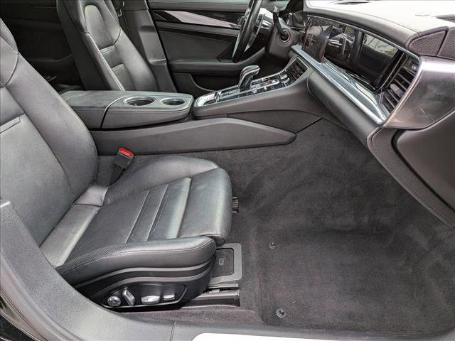 Used 2018 Porsche Panamera image 21