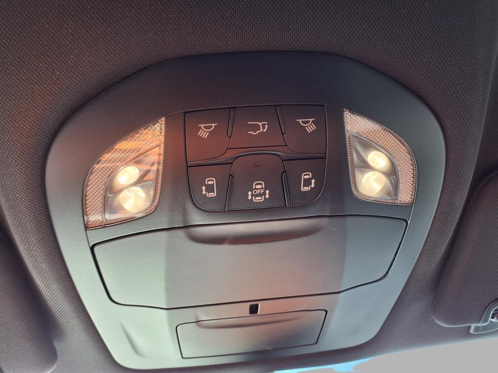New 2026 Chrysler Pacifica Select FWD image 15