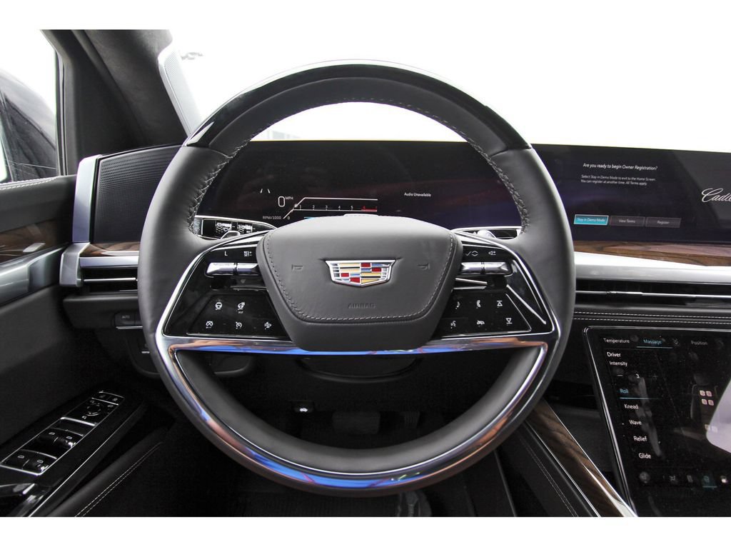 New 2026 Cadillac Escalade ESV Platinum Sport w/ LPO, ONYX Package AWD/4WD image 14