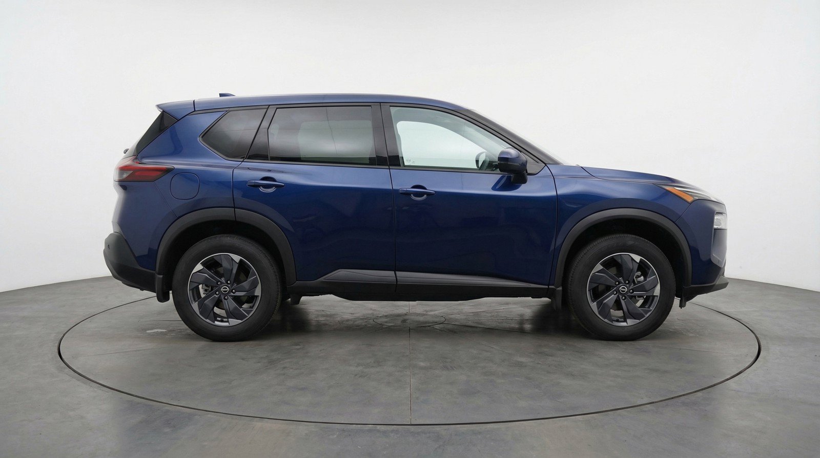 Used 2025 Nissan Rogue SV FWD image 11