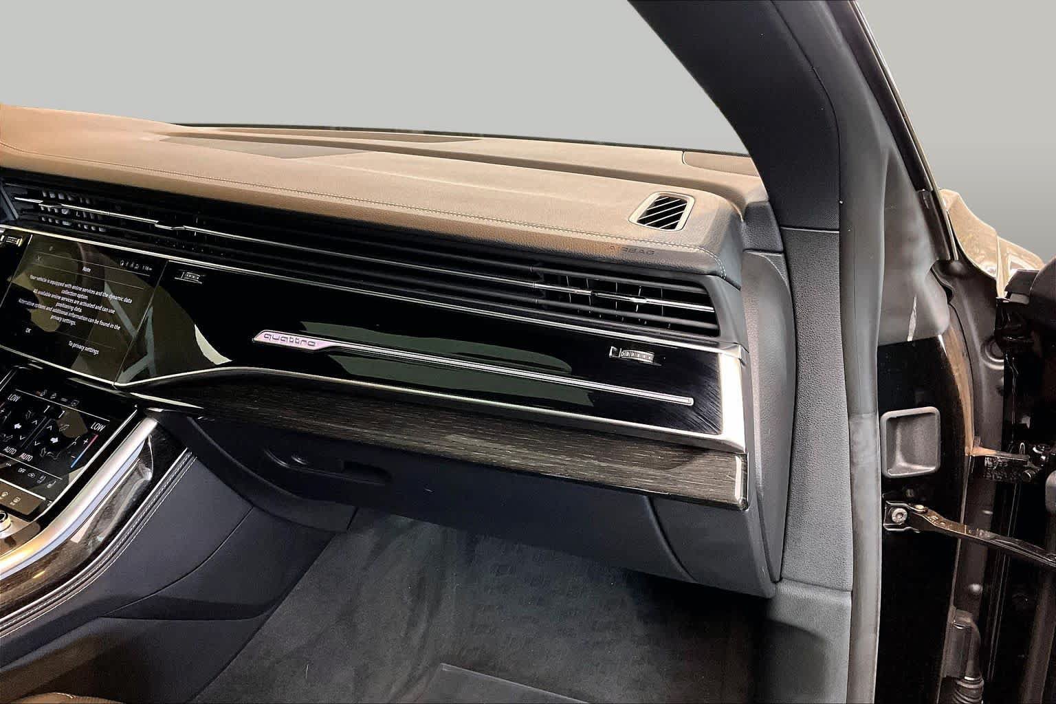Certified 2025 Audi Q8 Premium Plus AWD/4WD image 18
