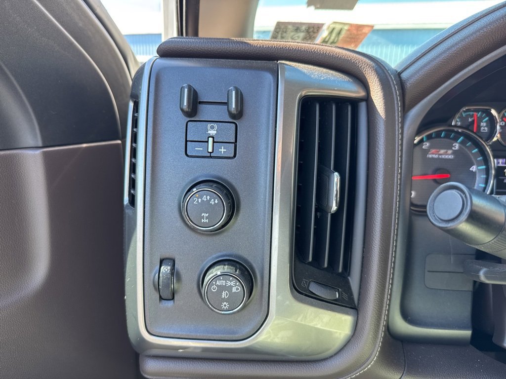 Used 2018 Chevrolet Silverado 2500 LTZ w/ Duramax Plus Package image 29