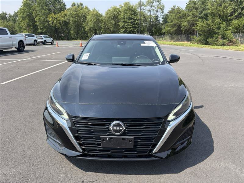 Used 2023 Nissan Altima 2.5 SL AWD/4WD image 2