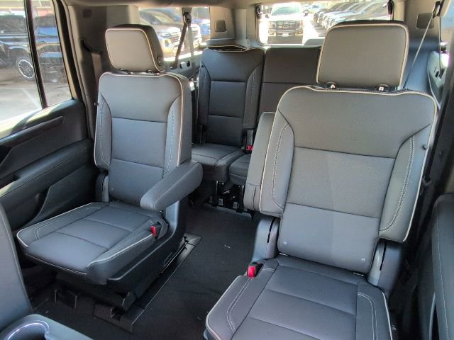 New 2026 Chevrolet Suburban Premier image 9