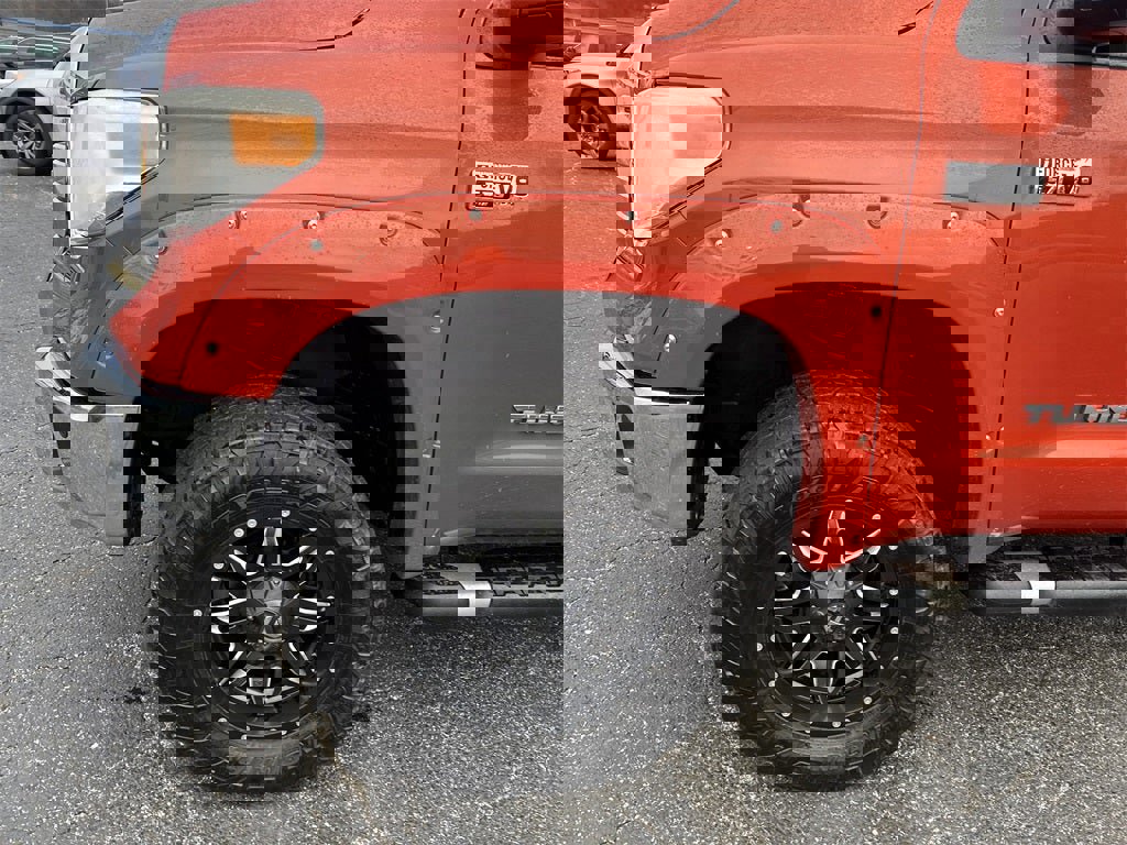 Used 2017 Toyota Tundra Limited image 10