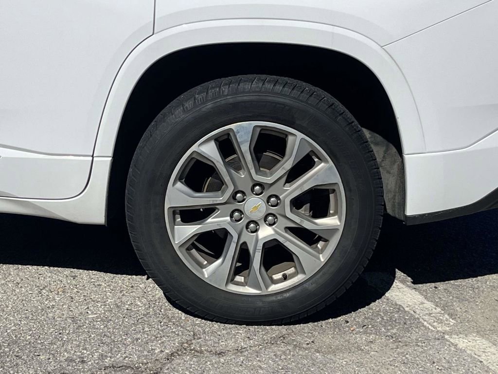 Used 2018 Chevrolet Traverse Premier w/ Driver Confidence II Package image 4