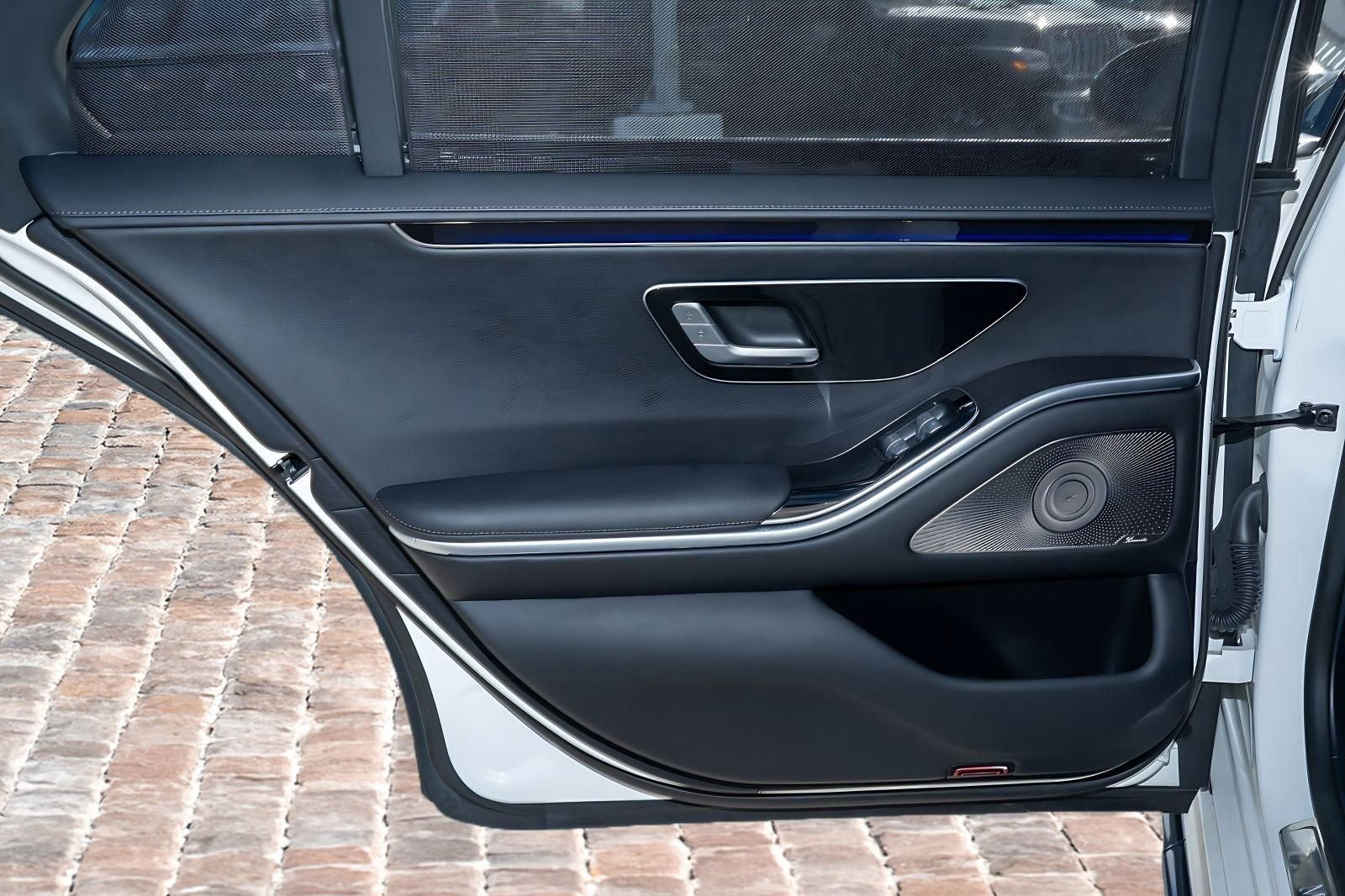 Used 2022 Mercedes-Benz S 500 S 500 w/ AMG Line Package image 17