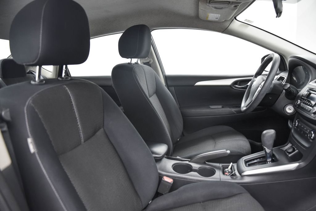 Used 2016 Nissan Sentra S image 17