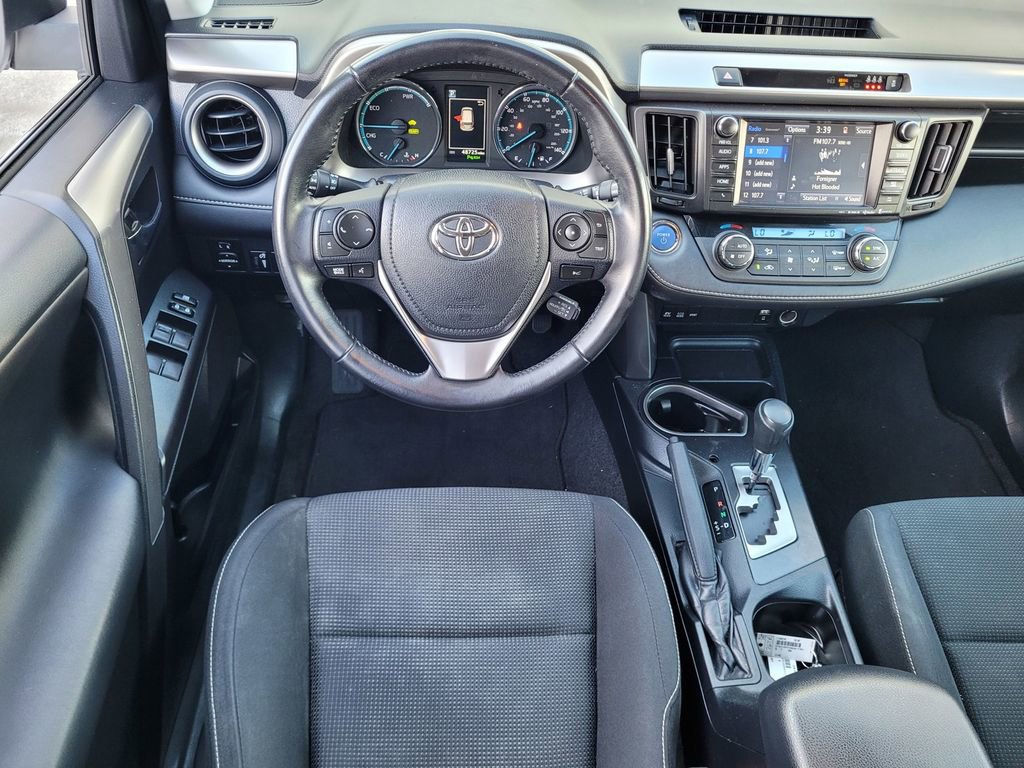 Used 2017 Toyota RAV4 XLE w/ Convenience Package image 10