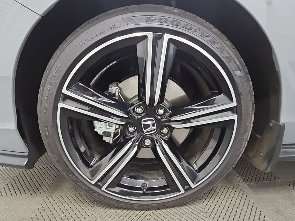Used 2025 Honda Accord Sport image 46