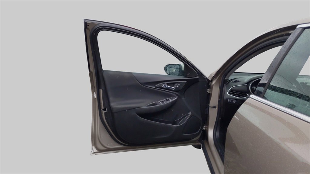 Used 2022 Chevrolet Malibu LT image 15
