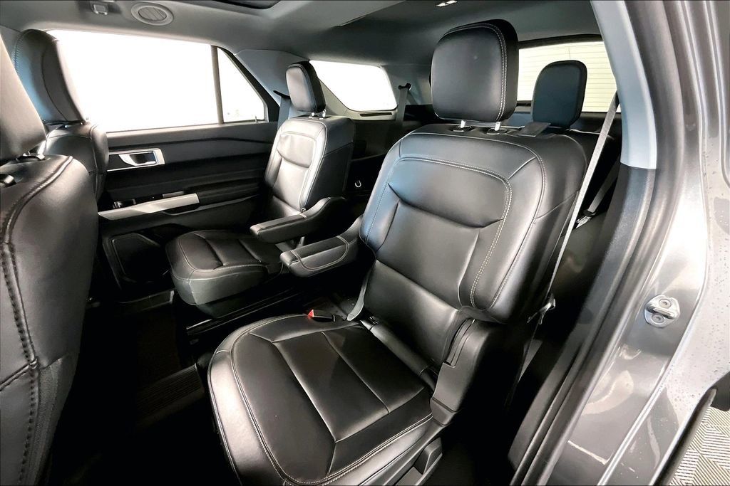 Used 2023 Ford Explorer XLT w/ Equipment Group 202A image 26