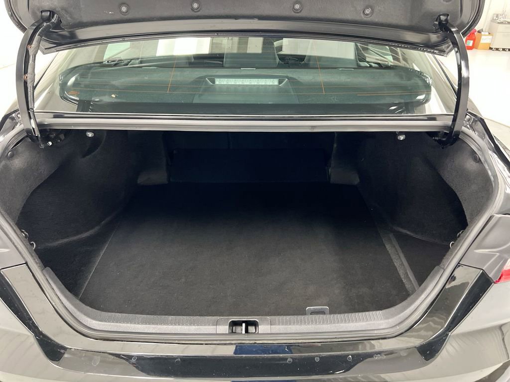 Used 2025 Toyota Camry SE FWD image 24