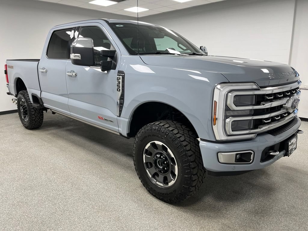 Used 2024 Ford F350 Platinum w/ Tremor Off-Road Package AWD/4WD image 2
