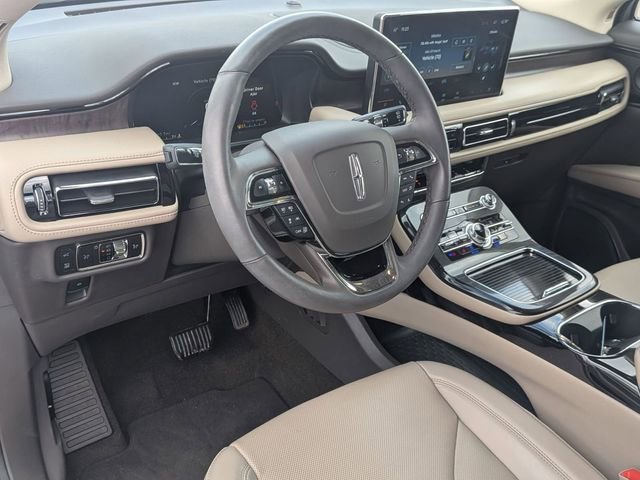 Used 2023 Lincoln Nautilus Reserve w/ Equipment Group 201A AWD/4WD image 11