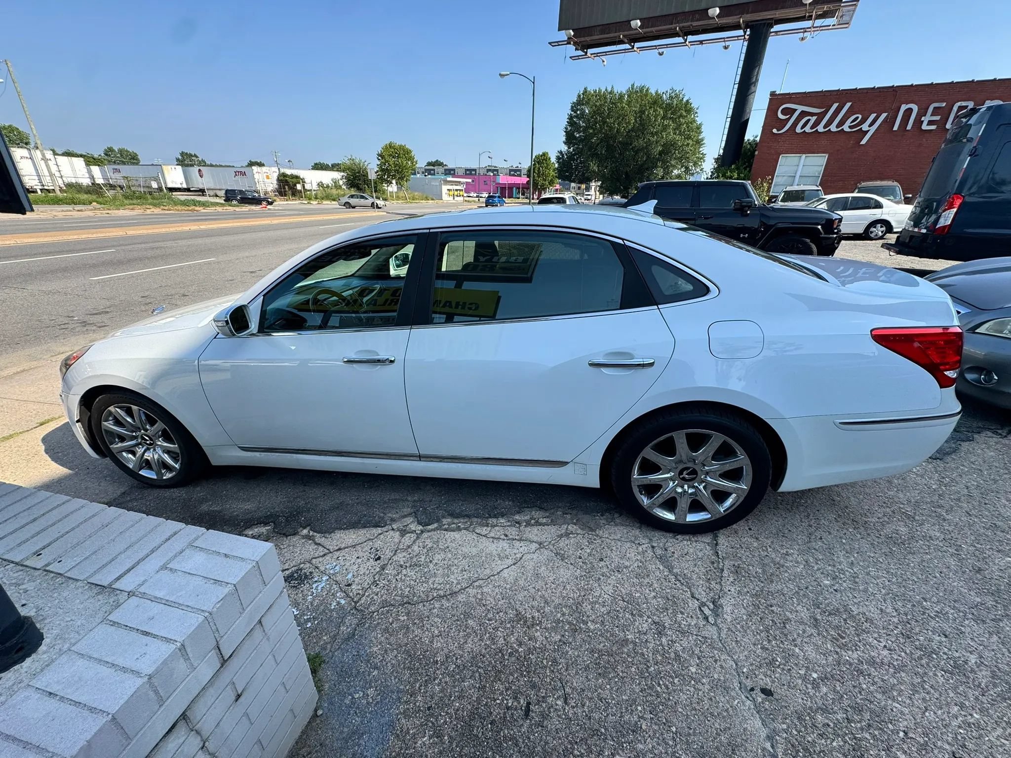 Used 2011 Hyundai Equus Ultimate RWD image 6
