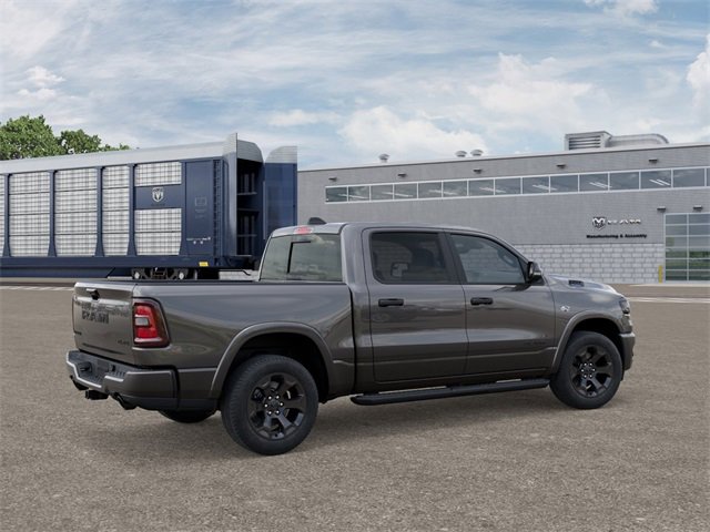 New 2026 RAM 1500 4x4 Crew Cab image 2