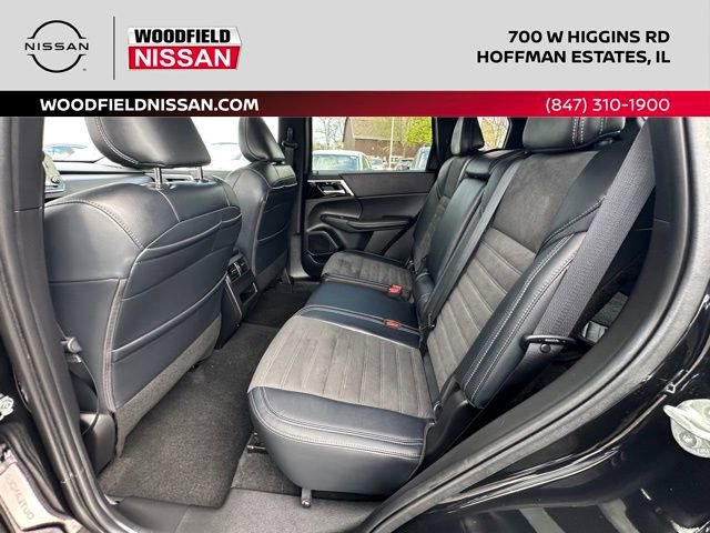 Used 2024 Mitsubishi Outlander SE image 29