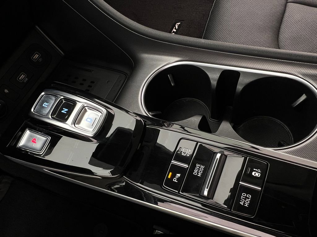 Used 2022 Hyundai Sonata Limited w/ Cargo Package image 21