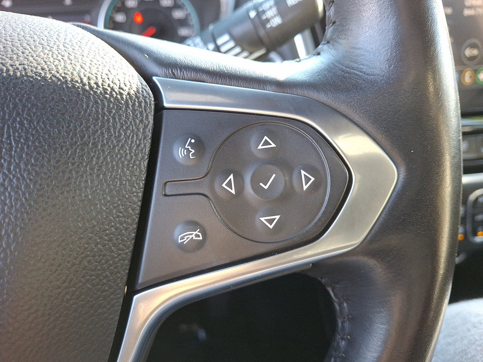 Used 2022 Chevrolet Traverse LT image 20