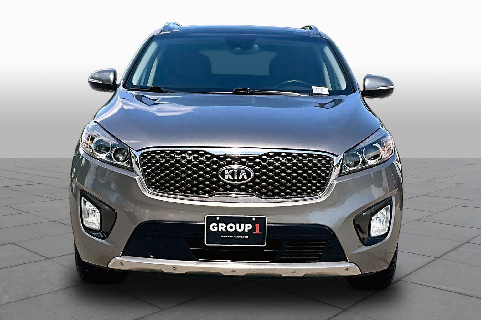 Used 2017 Kia Sorento SX AWD/4WD image 4