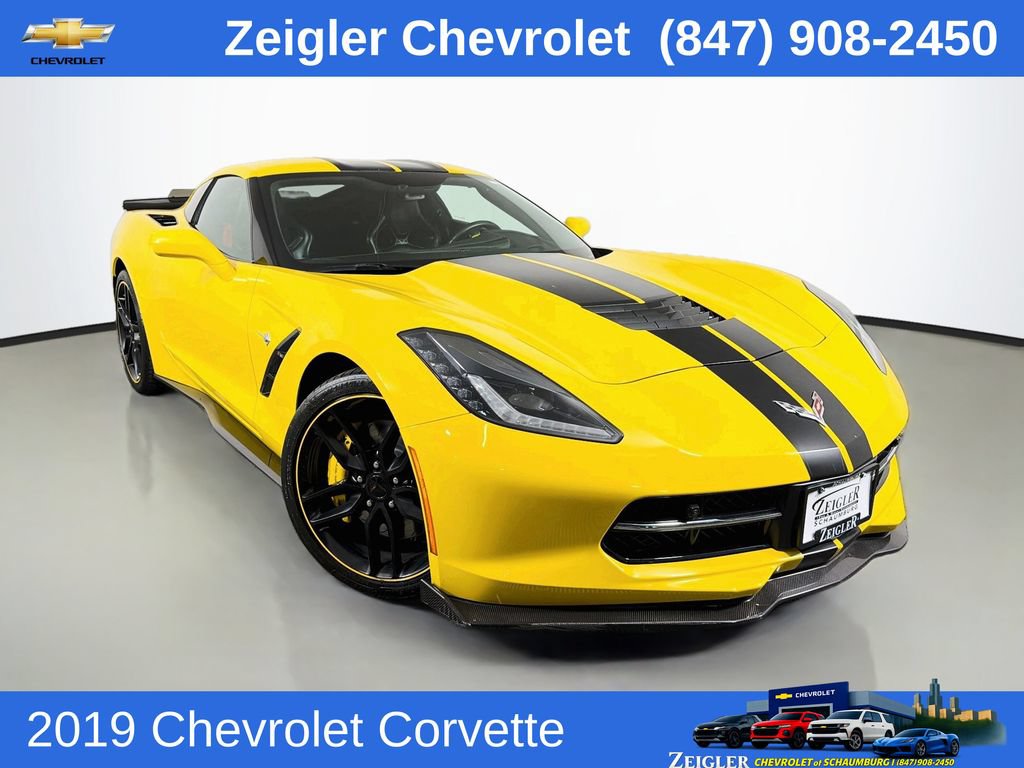 Used 2019 Chevrolet Corvette Stingray Coupe RWD image 1