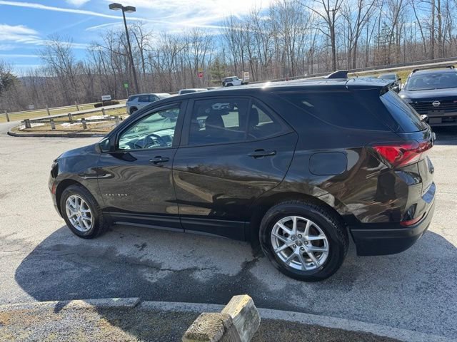 Used 2022 Chevrolet Equinox LS w/ LS Convenience Package image 8