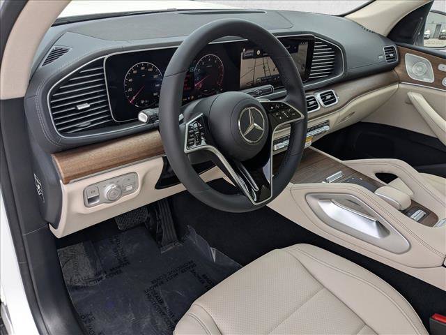 New 2026 Mercedes-Benz GLS 450 4MATIC image 3