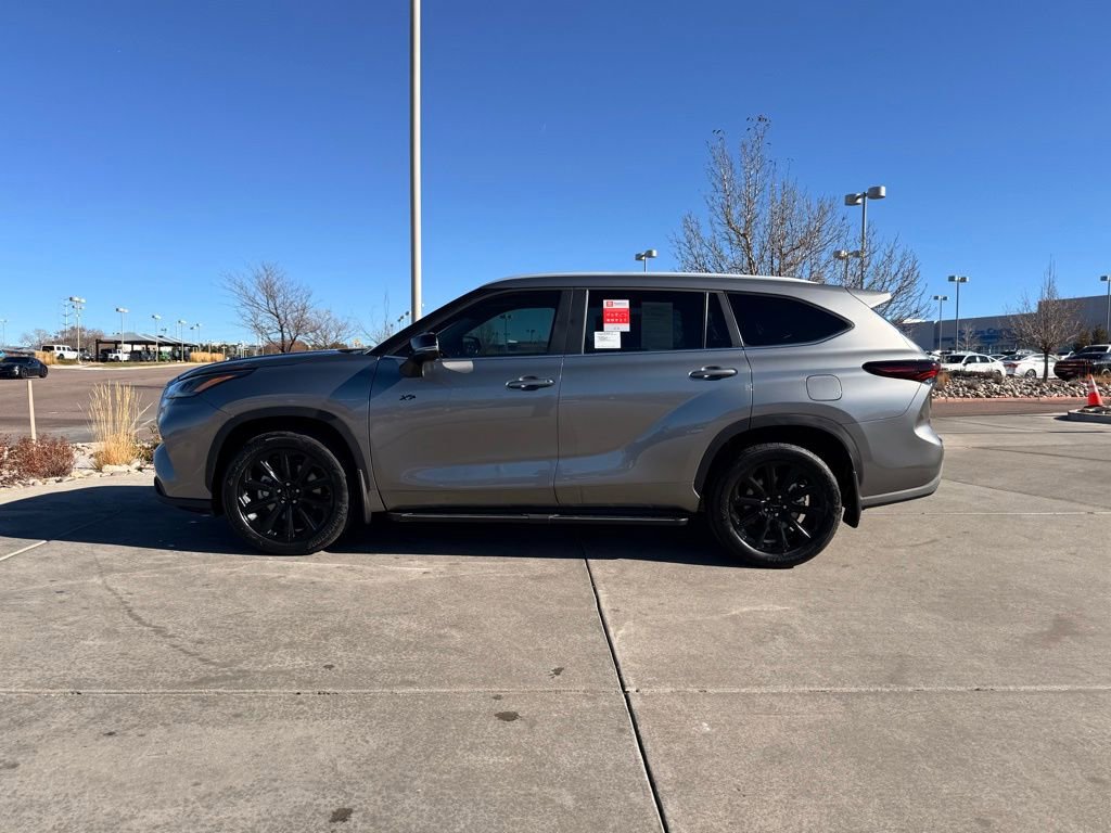 Used 2026 Toyota Highlander XLE image 4