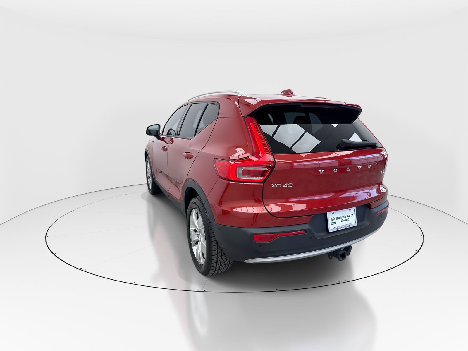 Used 2019 Volvo XC40 T5 Momentum image 6