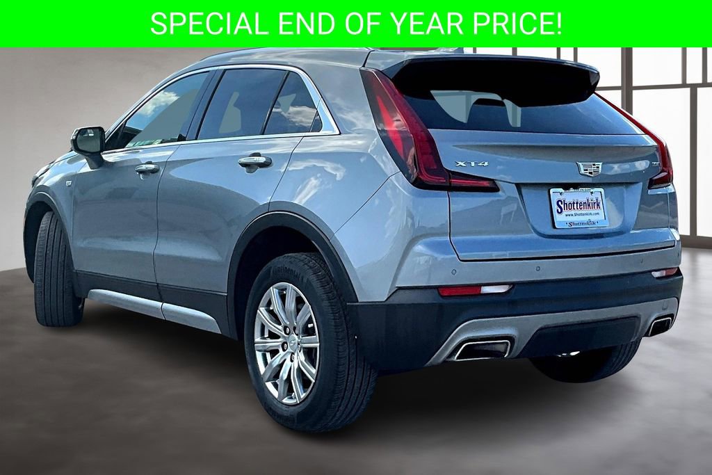Used 2023 Cadillac XT4 Premium Luxury image 4