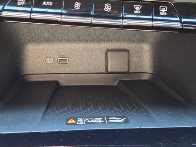 Used 2024 Chevrolet Traverse Z71 w/ Enhanced Driving Package image 25