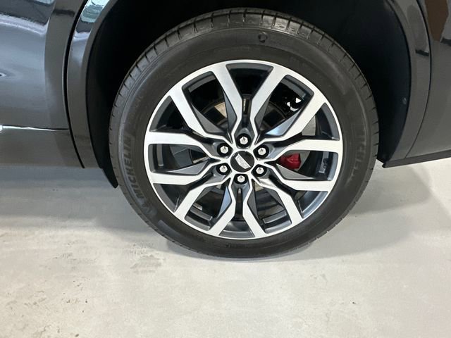 Used 2024 Cadillac XT6 Sport AWD/4WD image 9