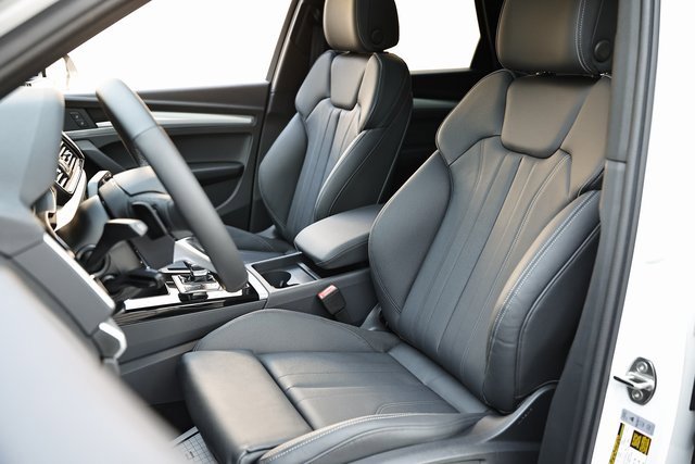 New 2025 Audi Q5 2.0T Premium image 21