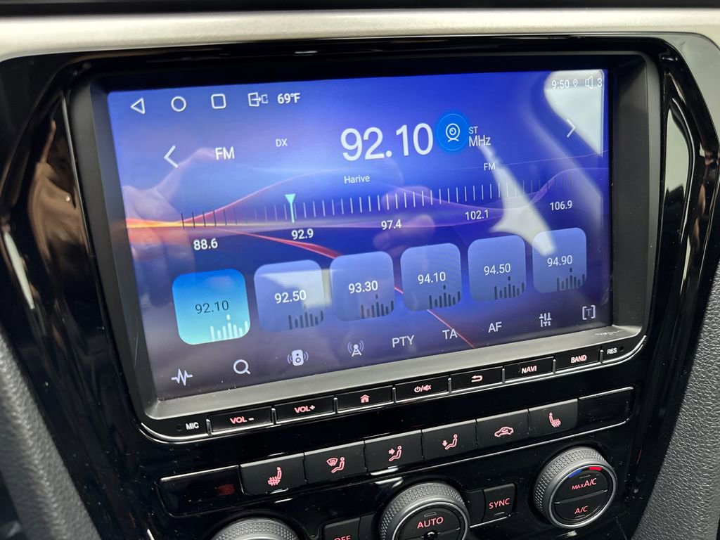 Used 2022 Volkswagen Passat 2.0T SE FWD image 59