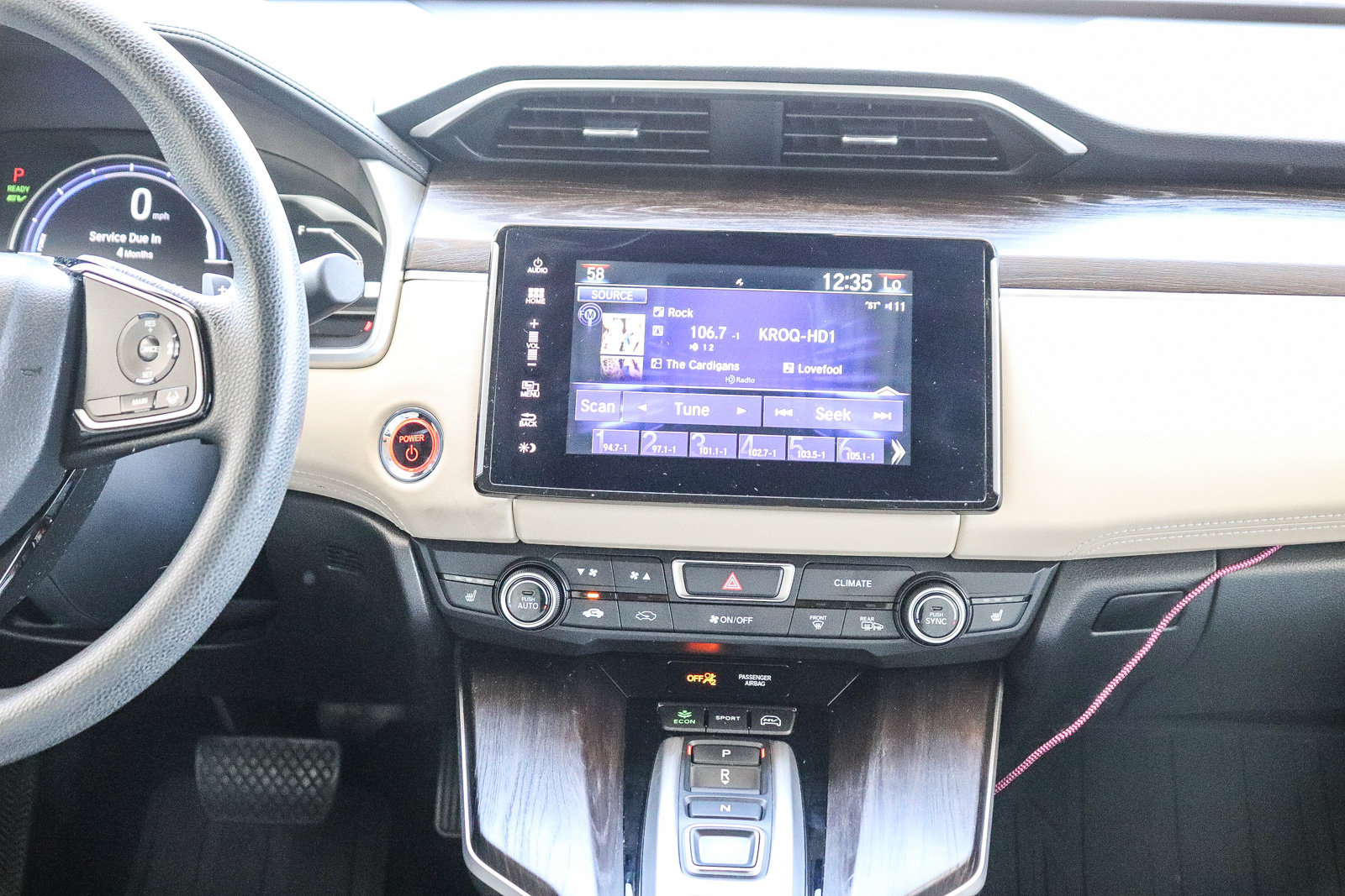 Certified 2019 Honda Clarity Plug-In Hybrid image 16