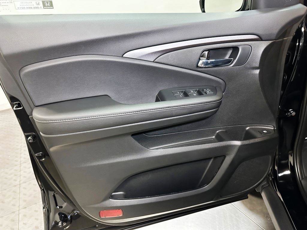 New 2026 Honda Ridgeline Sport image 11