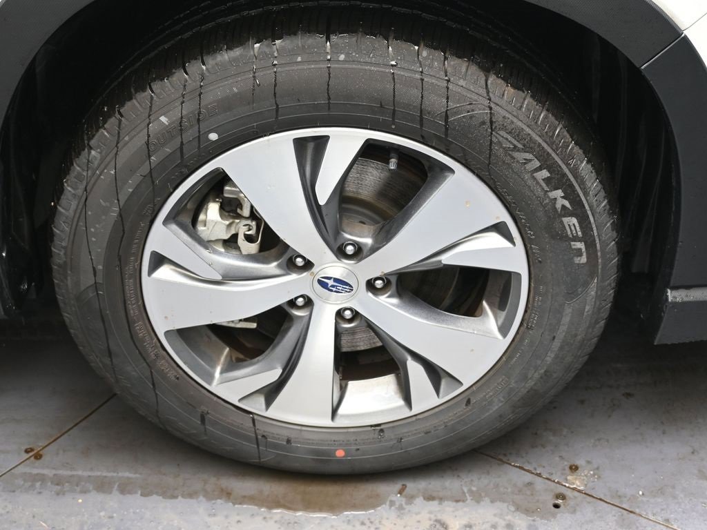 Certified 2024 Subaru Ascent Premium w/ Convenience Package image 10