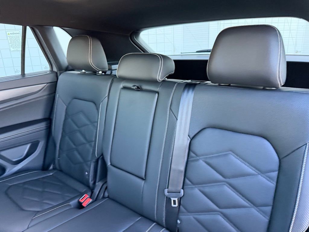 New 2026 Volkswagen Atlas Cross Sport SE image 19