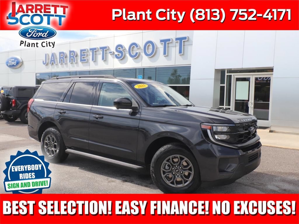 Used 2025 Ford Expedition Active