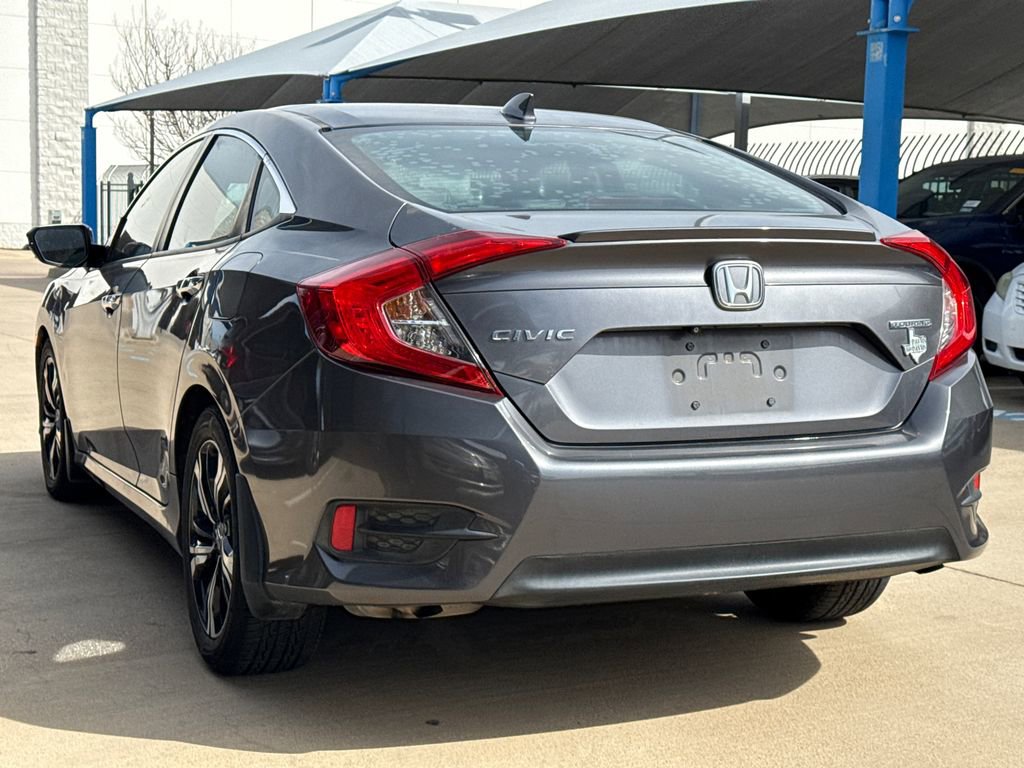 Used 2017 Honda Civic Touring image 9