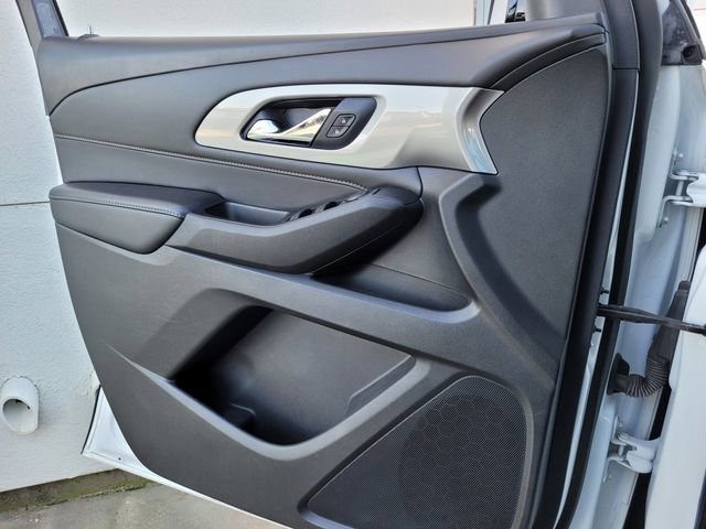 Used 2020 Chevrolet Traverse LS w/ LPO, Black Accent Package image 26
