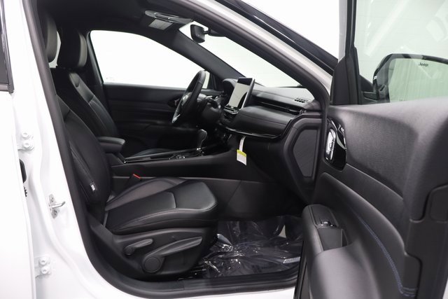 New 2026 Jeep Compass Limited image 14