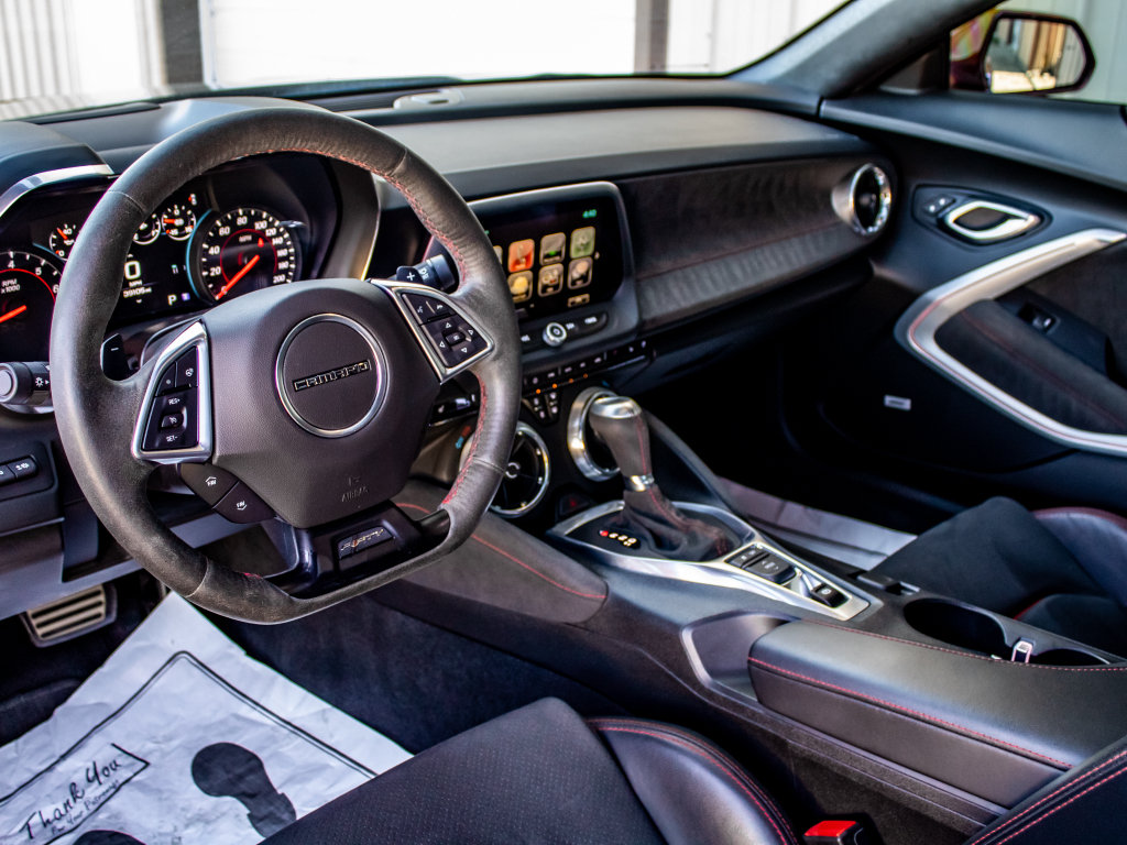 Used 2017 Chevrolet Camaro ZL1 RWD image 16